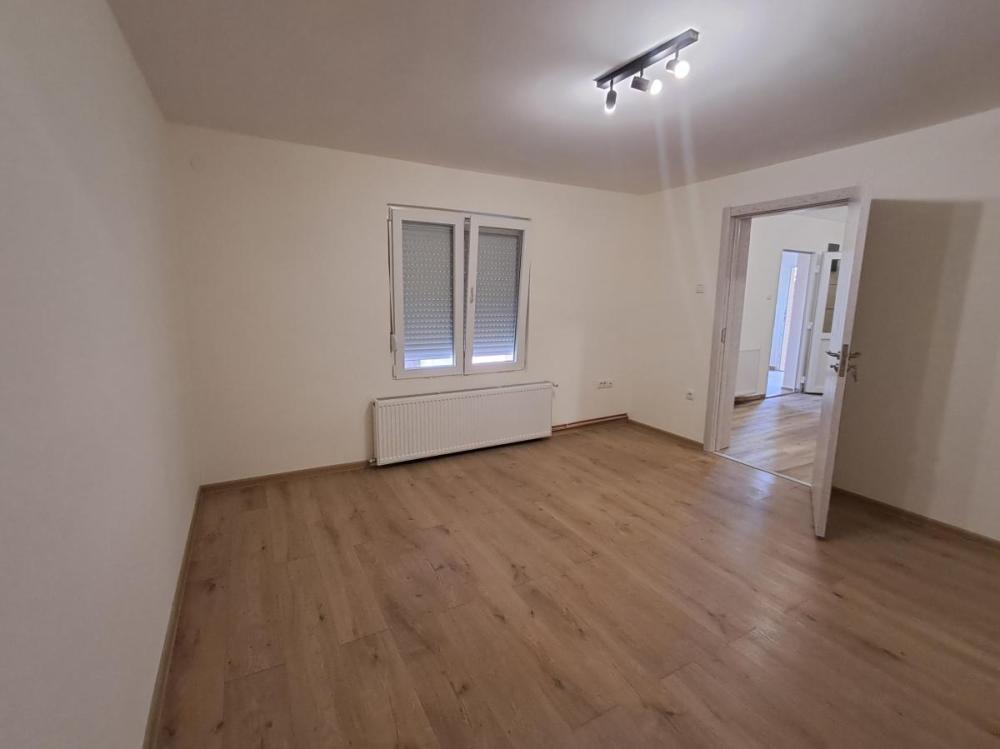 Glavna slika -Petosoban stan na prodaju, 115m2, 161.710€