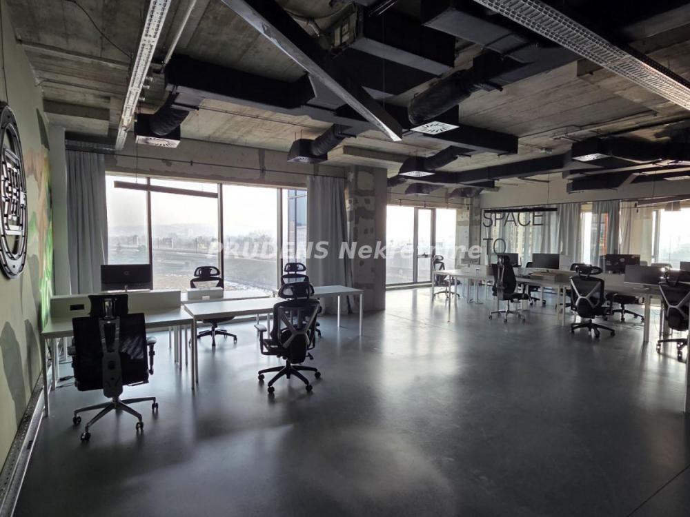 Slika 3 - Bulevar Milutina Milankovića,  Lokal za izdavanje, 220m2, 3.700€