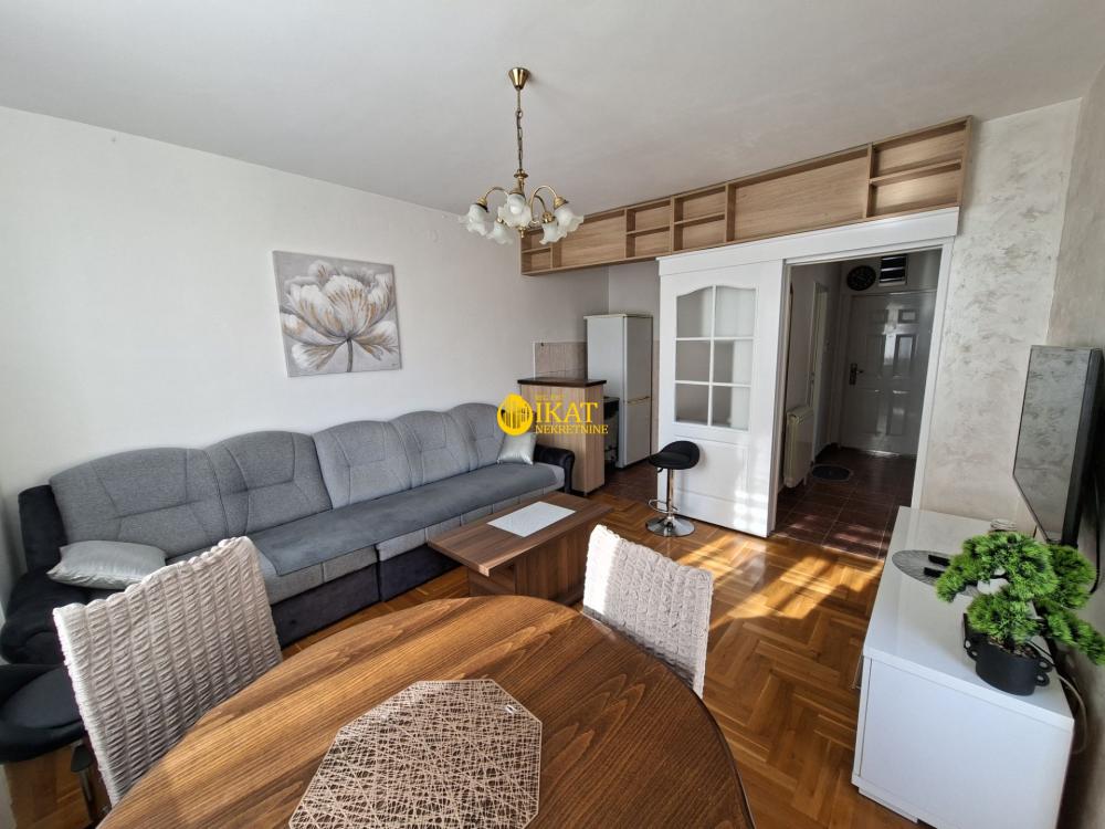 Slika 10 - Trosoban stan na prodaju, 50m2, 160.000€