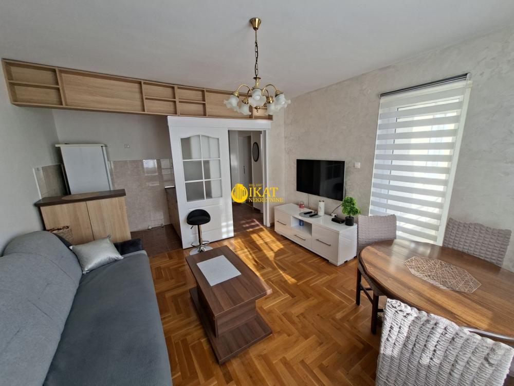 Slika 9 - Trosoban stan na prodaju, 50m2, 160.000€