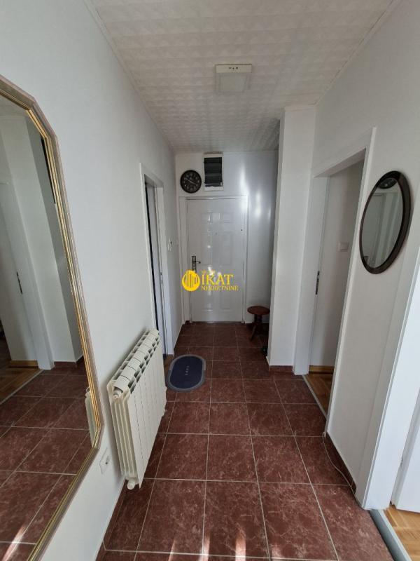 Glavna slika -Trosoban stan na prodaju, 50m2, 160.000€