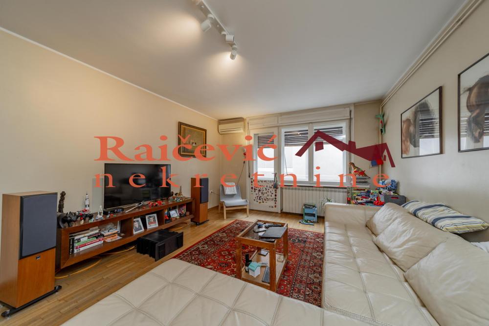 Slika 2 - Hadzi Djerina, Dvosoban stan na prodaju, 73m2, 310.000€