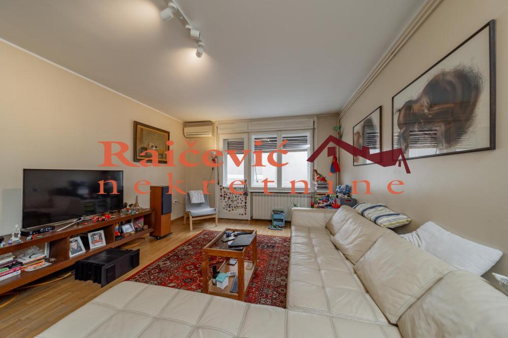 Slika 3 - Hadzi Djerina, Dvosoban stan na prodaju, 73m2, 310.000€