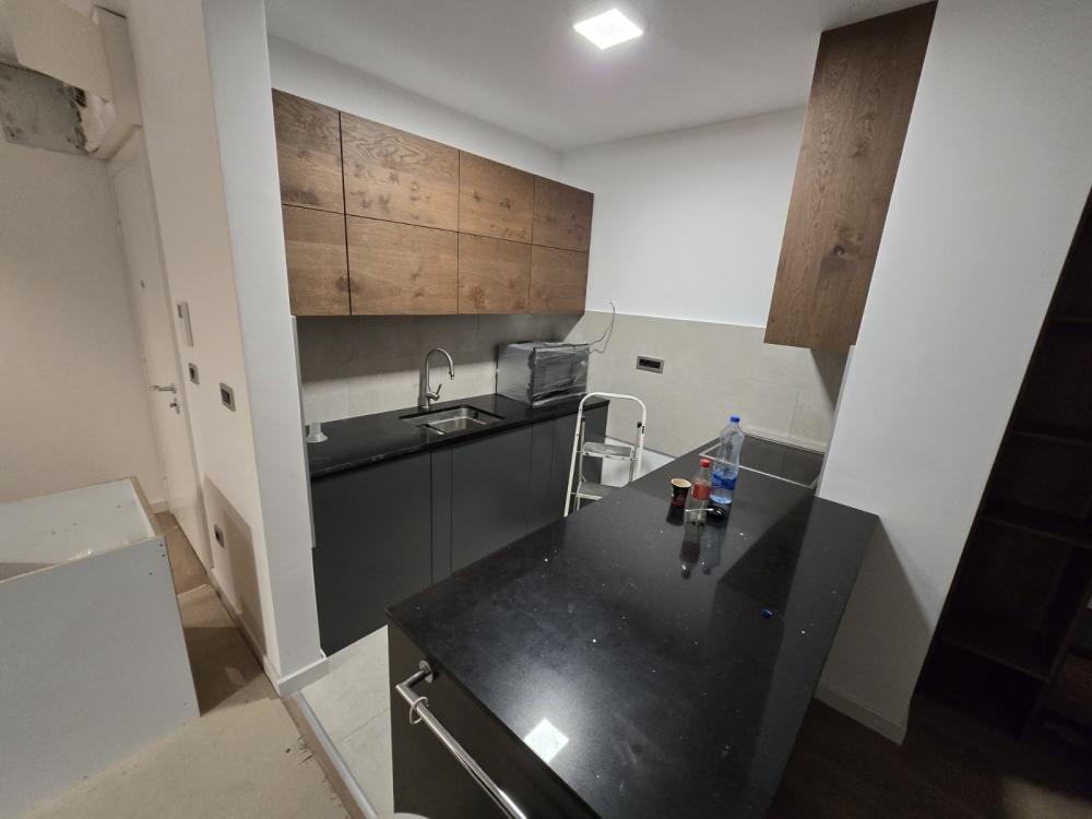 Slika 1 - Omladinskih brigada, Četvorosoban stan za izdavanje, 114m2, 1.800€