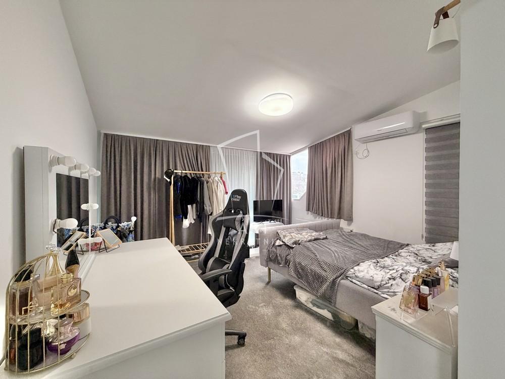 Slika 11 - Dimitrija Koturovića, Petosoban stan na prodaju, 234m2, 460.000€