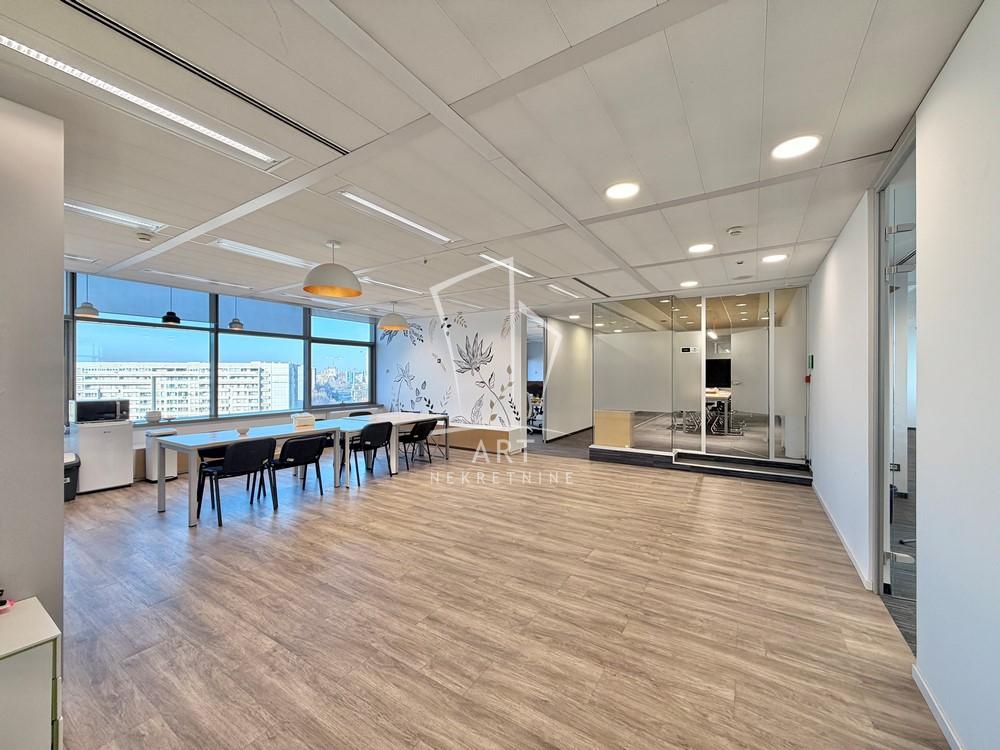 Slika 2 - Jurija Gagarina,  Lokal za izdavanje, 838m2, 15.270€