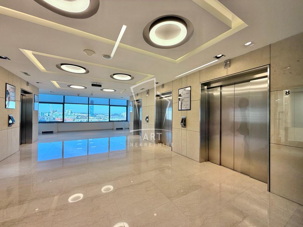 Glavna slika -Jurija Gagarina,  Lokal za izdavanje, 838m2, 15.270€