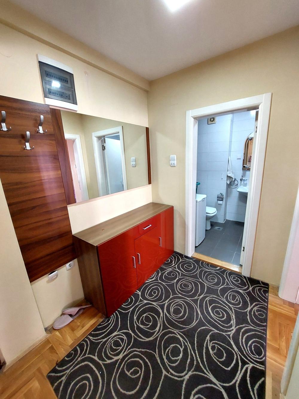 Slika 4 - Dvosoban stan za izdavanje, 400€