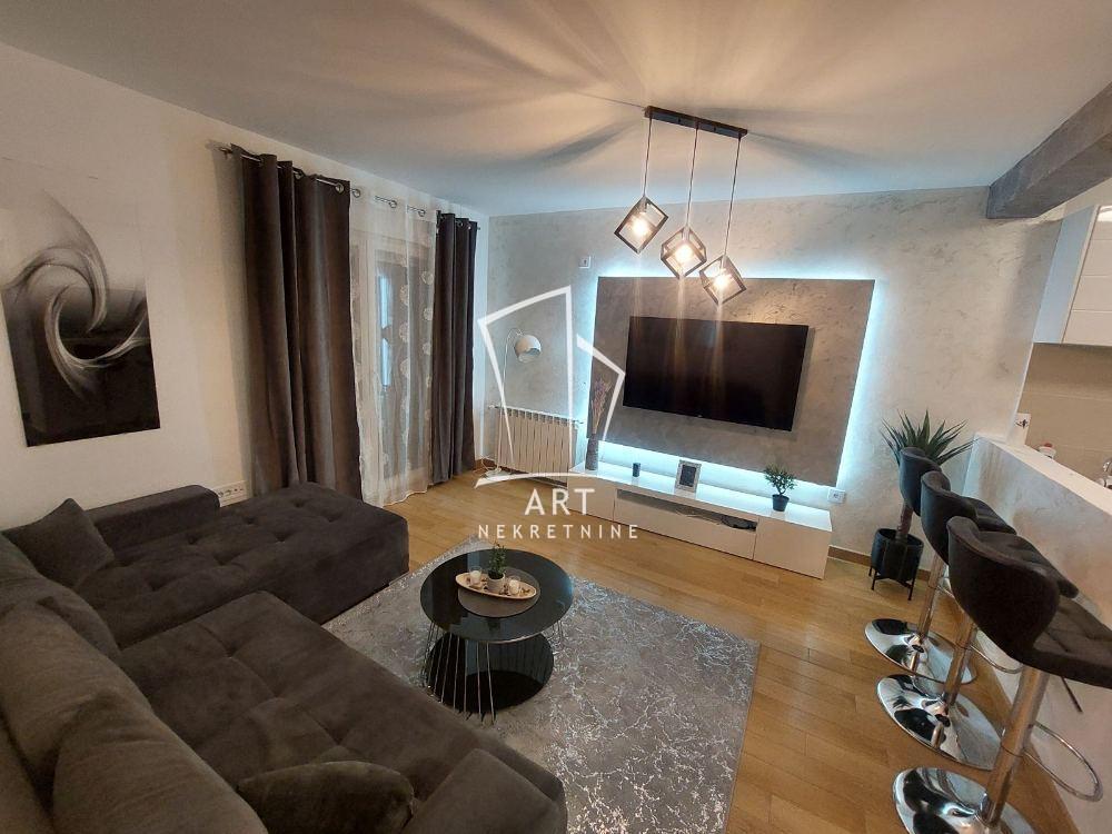 Slika 1 - Šumadijska, Dvosoban stan za izdavanje, 39m2, 700€