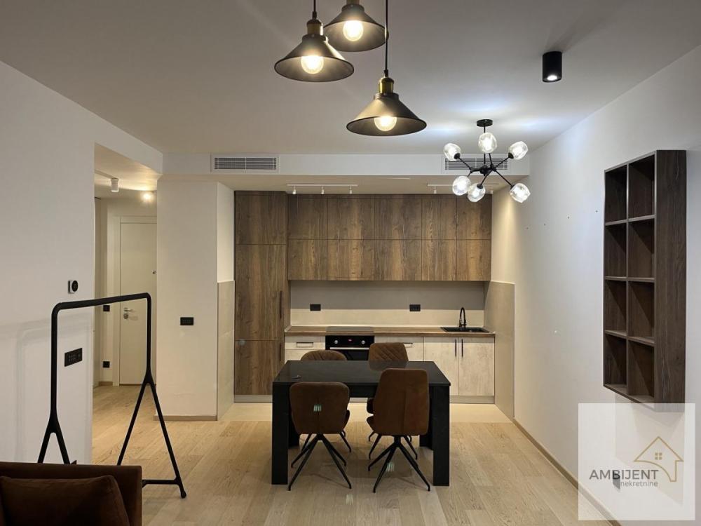 Glavna slika -Dvosoban stan za izdavanje, 56m2, 1.250€