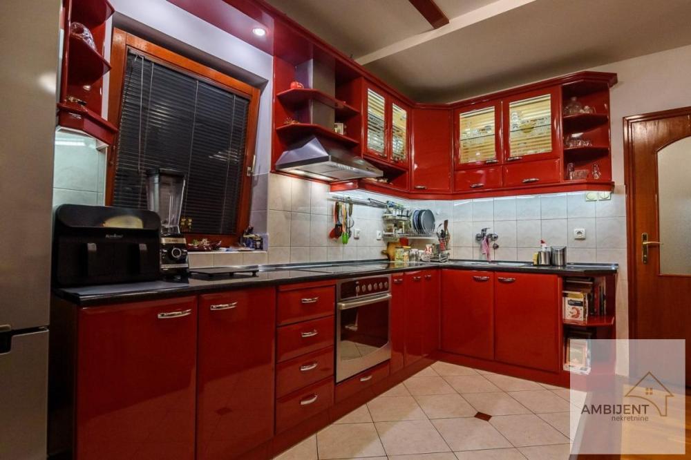 Slika 4 - Četvorosoban stan na prodaju, 104m2, 450.000€