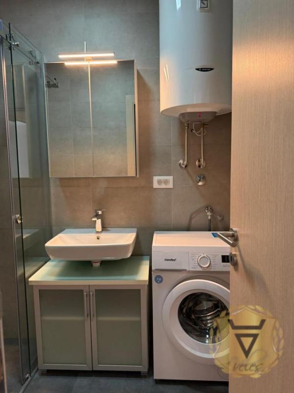 Slika 8 - Dvosoban stan za izdavanje, 40m2, 700€