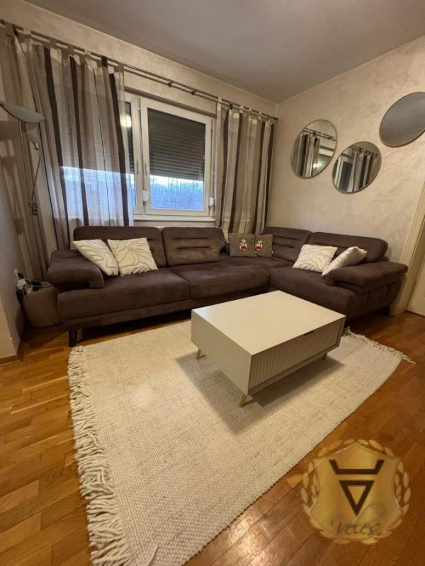 Glavna slika -Trosoban stan za izdavanje, 73m2, 1.000€