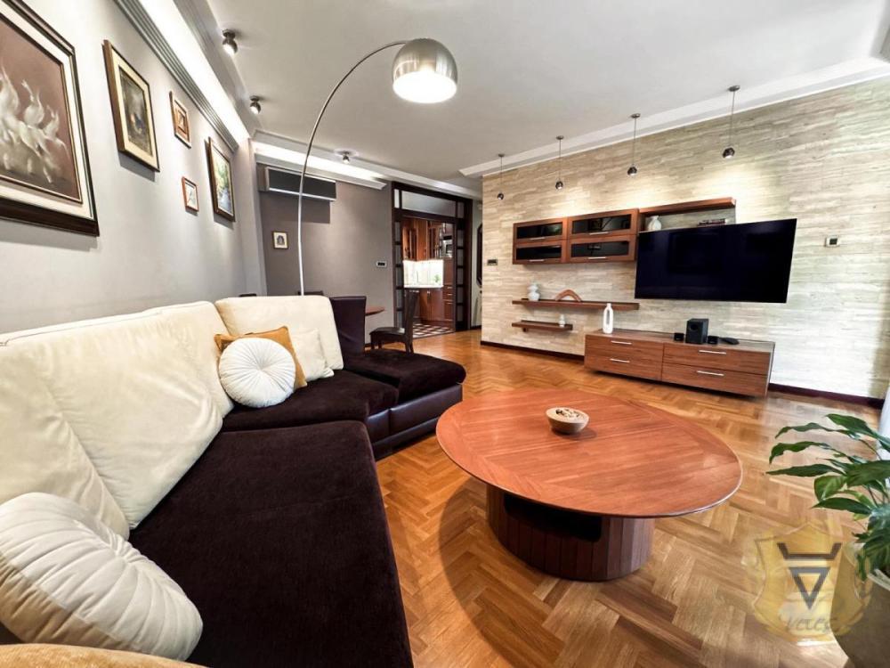 Glavna slika -Dvosoban stan za izdavanje, 73m2, 950€