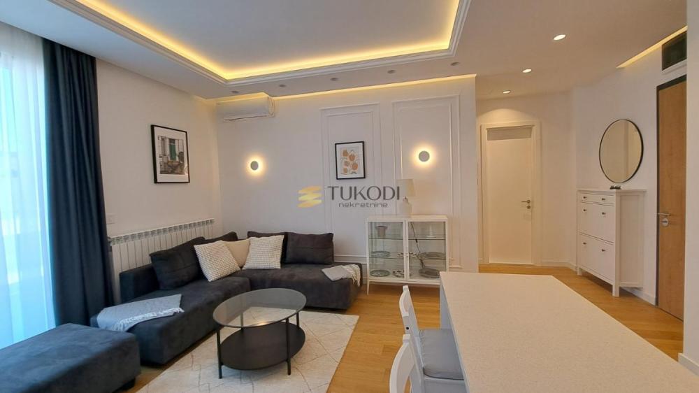 Slika 1 - Dvosoban stan za izdavanje, 63m2, 1.100€