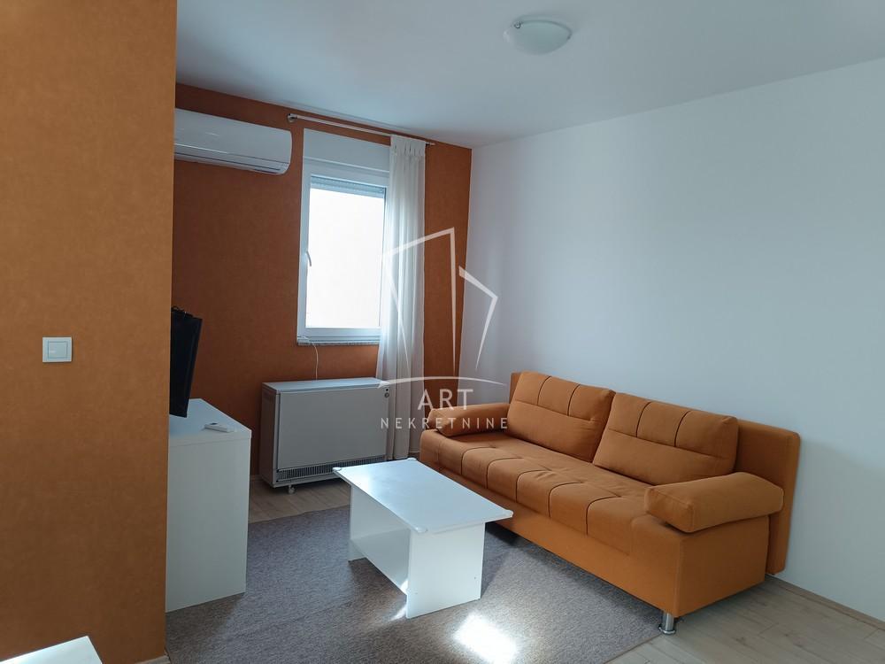 Glavna slika -Živka Petrovića, Dvosoban stan za izdavanje, 51m2, 500€