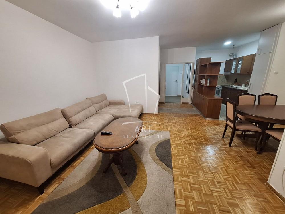 Slika 1 - Španskih boraca, Trosoban stan za izdavanje, 71m2, 800€