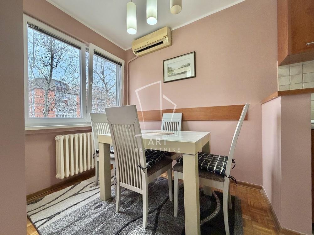 Slika 4 - Bulevar Kralja Aleksandra, Trosoban stan za izdavanje, 82m2, 750€