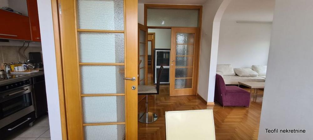 Slika 5 - Bulevar Arsenija Čarnojevića, Trosoban stan za izdavanje, 98m2, 1.300€