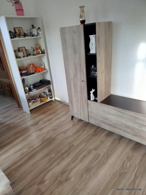 Slika 1 - Branka Radičevića (Kablar), Dvoiposoban stan na prodaju, 63m2, 81.000€