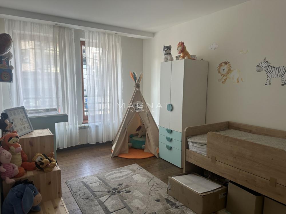 Slika 1 - Četvorosoban stan na prodaju, 115m2, 395.000€