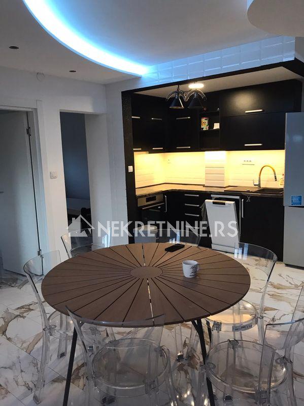 Slika 4 - Rene Magrita, Četvorosoban stan za izdavanje, 100m2, 800€