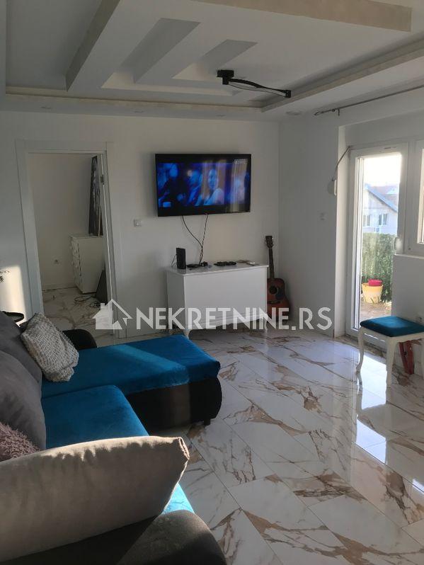 Slika 1 - Rene Magrita, Četvorosoban stan za izdavanje, 100m2, 800€