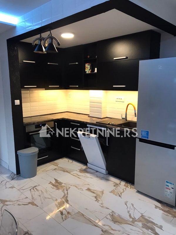 Slika 5 - Rene Magrita, Četvorosoban stan za izdavanje, 100m2, 800€