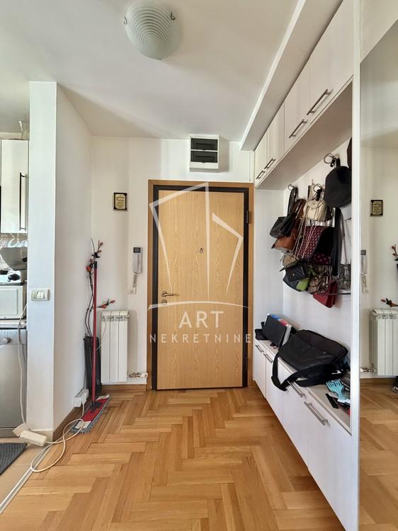 Slika 6 - Veljka Milićevića, Četvorosoban stan na prodaju, 65m2, 338.000€