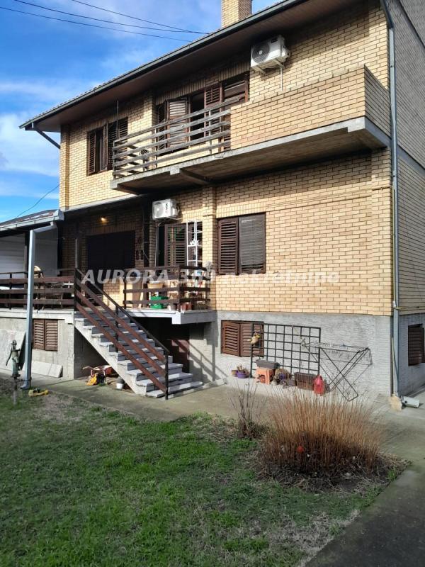 Glavna slika - Kuća na prodaju, 394m2, 880.000€