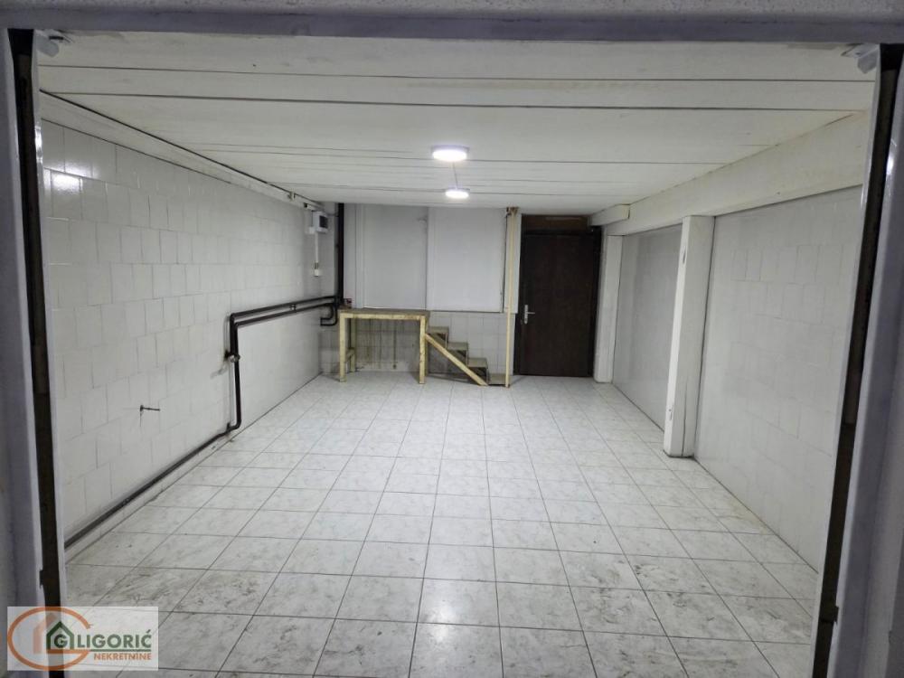 Slika 10 - Bulevar Mihajla Pupina,  Lokal na prodaju, 160m2, 359.000€