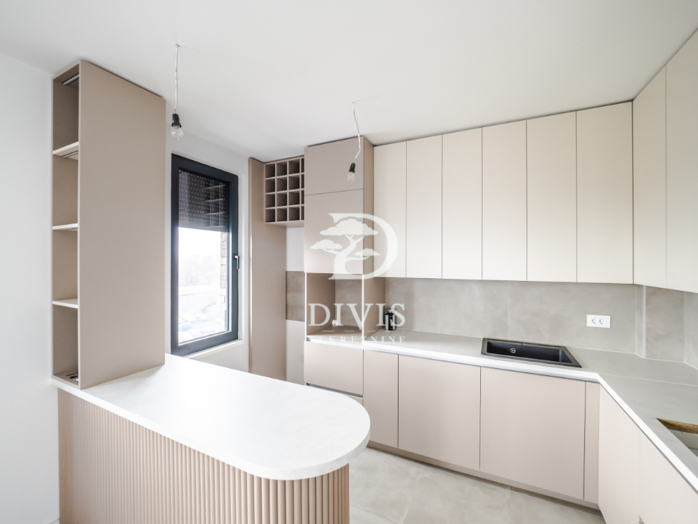 Slika 1 - Jurija Gagarina, Četvorosoban stan na prodaju, 83m2, 390.000€