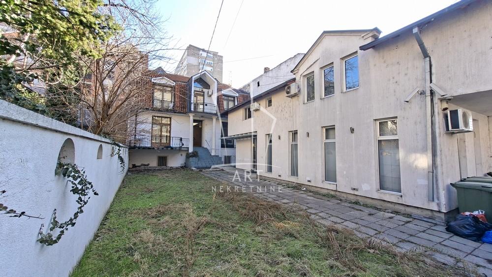 Slika 11 - Milana Tankosića,  Kuća za izdavanje, 487m2, 4.500€