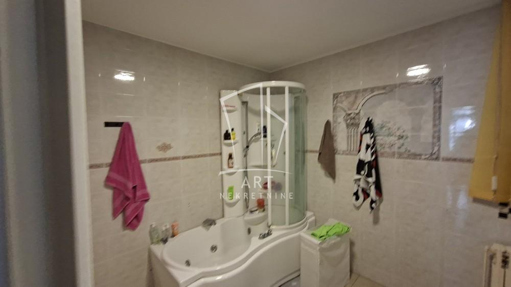 Slika 4 - Milana Tankosića,  Kuća za izdavanje, 487m2, 4.500€