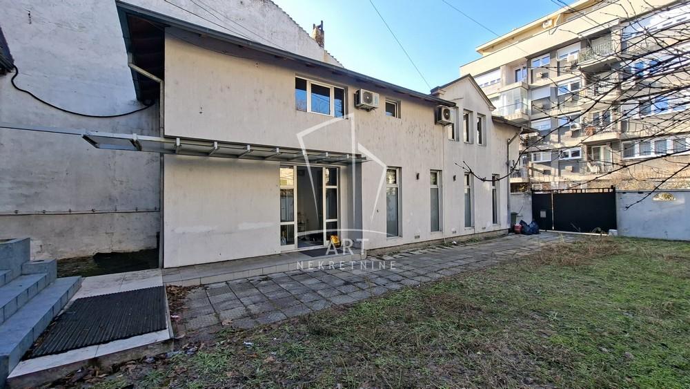 Slika 8 - Milana Tankosića,  Kuća za izdavanje, 487m2, 4.500€