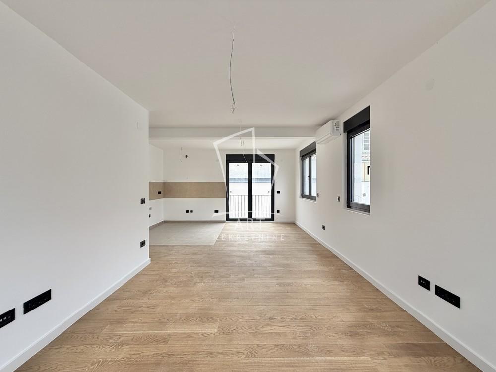 Slika 3 - Vojvode Bojovića, Četvorosoban stan na prodaju, 74m2, 286.000€