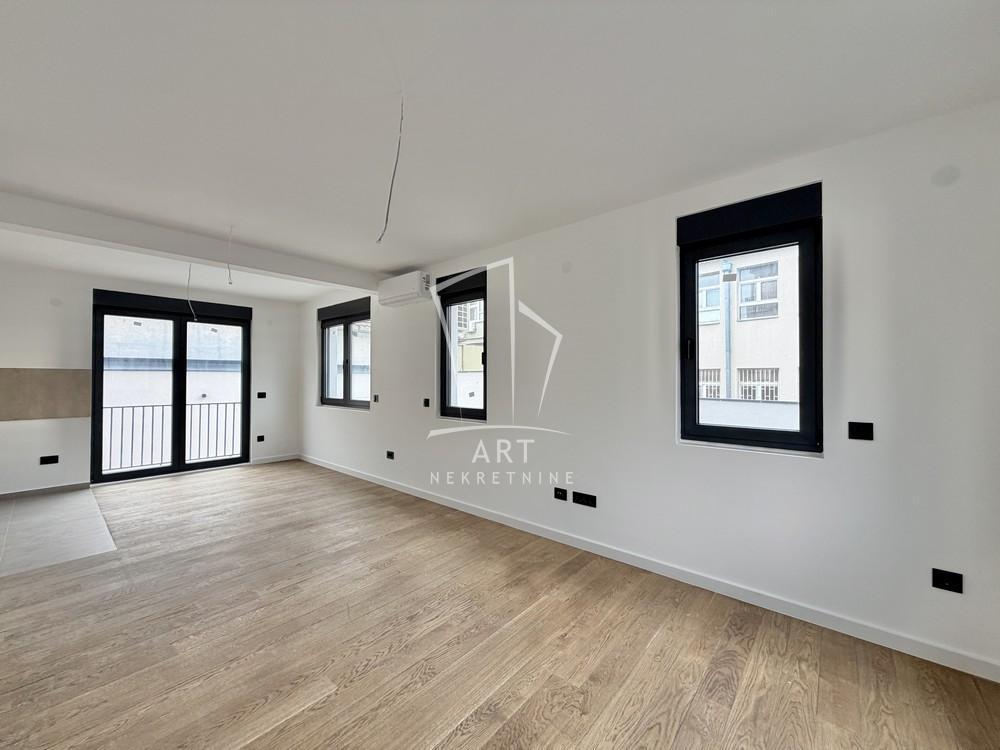 Glavna slika -Vojvode Bojovića, Četvorosoban stan na prodaju, 74m2, 286.000€