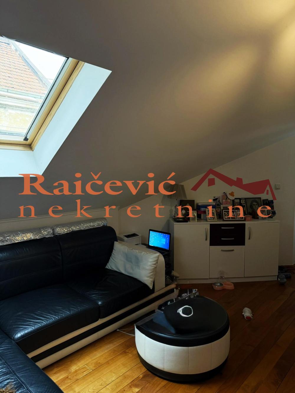 Slika 1 - Cara Dusana, Trosoban stan na prodaju, 66m2, 225.000€