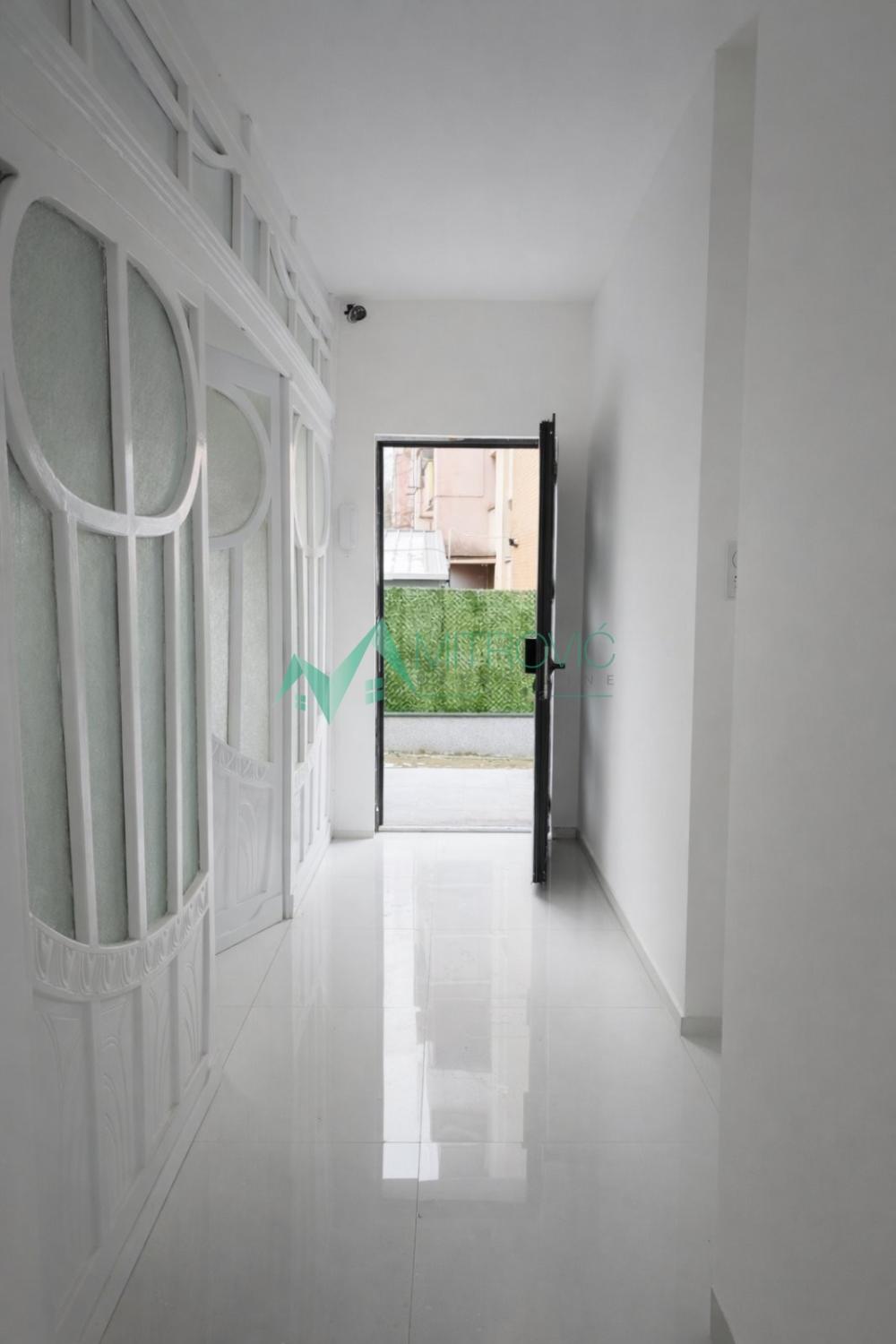 Slika 2 -  Lokal za izdavanje, 114m2, 2.800€