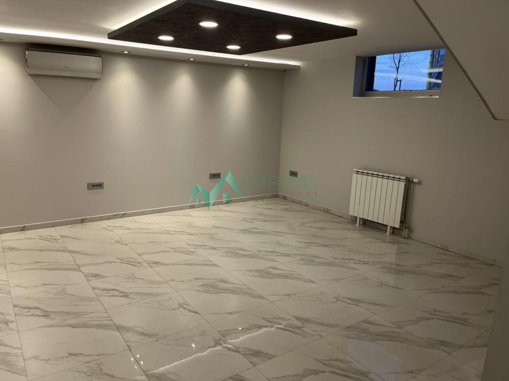 Slika 3 -  Lokal za izdavanje, 33m2, 700€