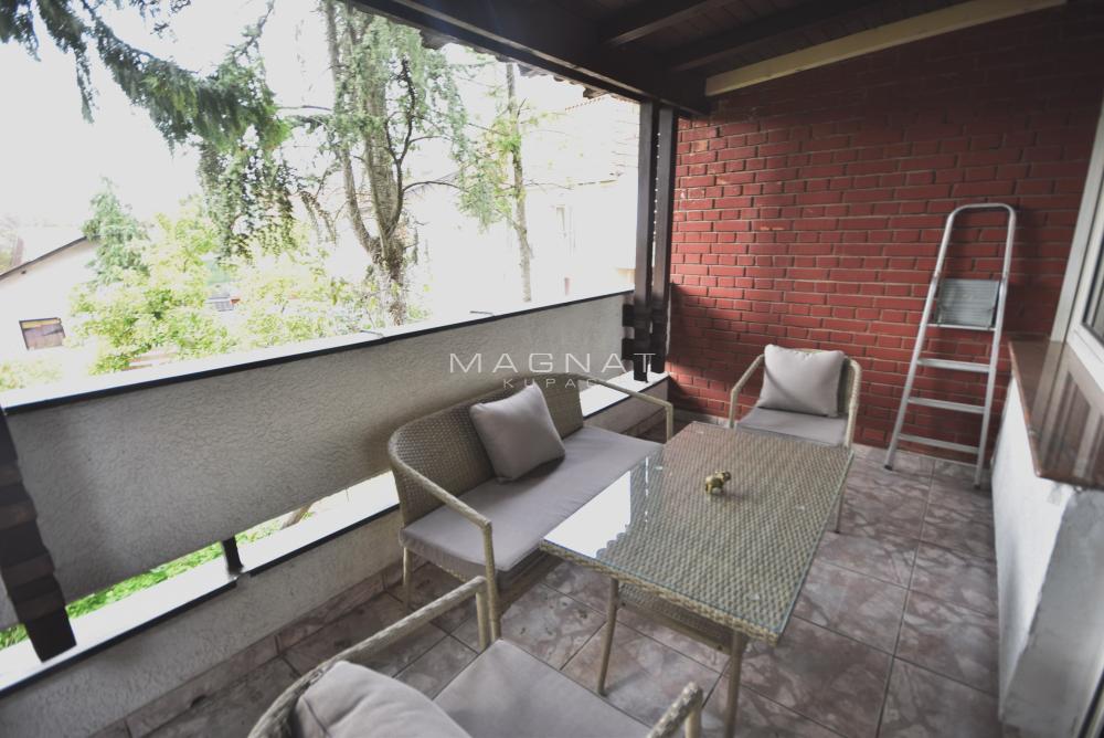 Slika 4 - Milovana Jankovića,  Kuća za izdavanje, 225m2, 1.800€