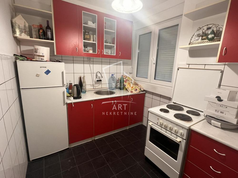 Slika 3 - Narodnih heroja,  Lokal za izdavanje, 71m2, 700€