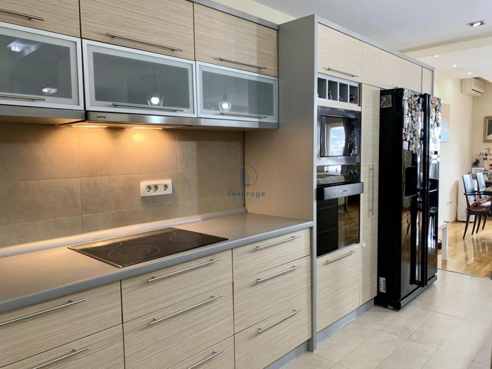 Slika 8 - Đevđelijska, Petosoban stan na prodaju, 160m2, 390.000€