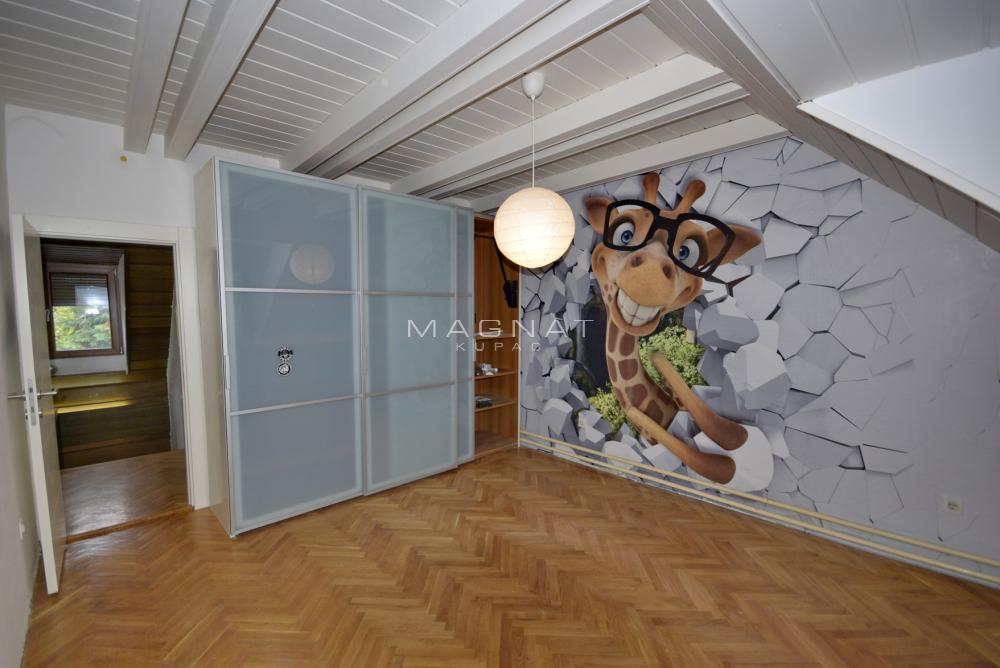 Slika 11 -  Kuća za izdavanje, 140m2, 2.500€