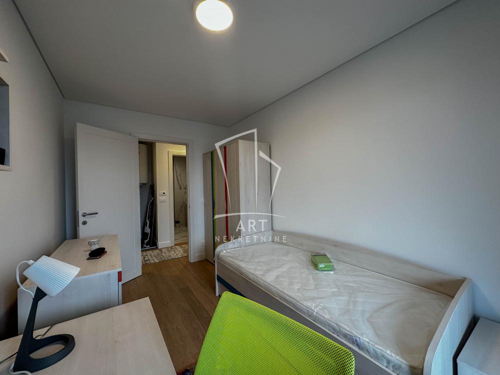 Slika 5 - Džona Kenedija, Trosoban stan za izdavanje, 78m2, 1.450€