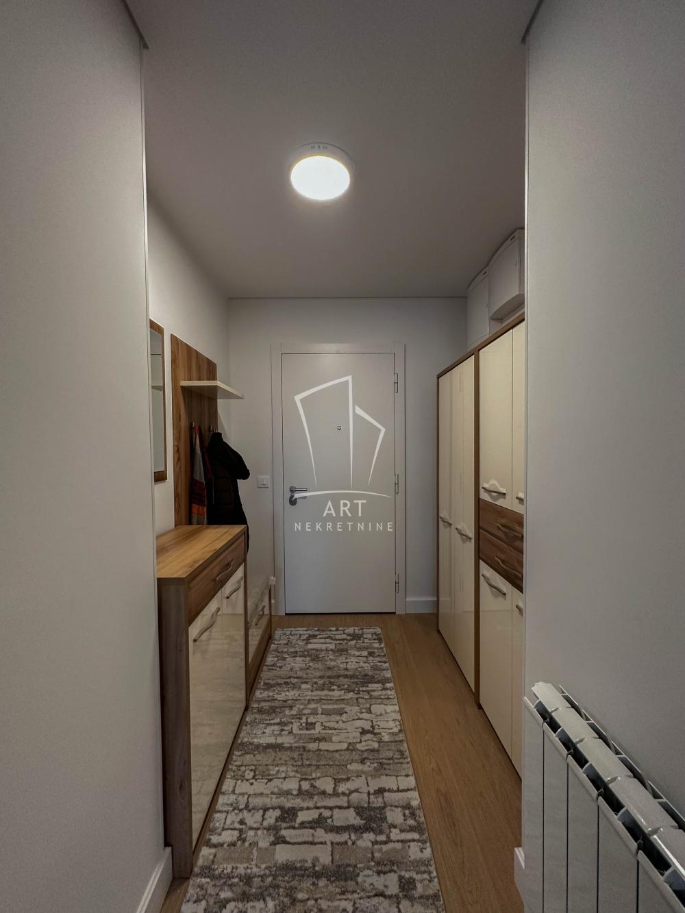 Slika 11 - Džona Kenedija, Trosoban stan za izdavanje, 78m2, 1.450€