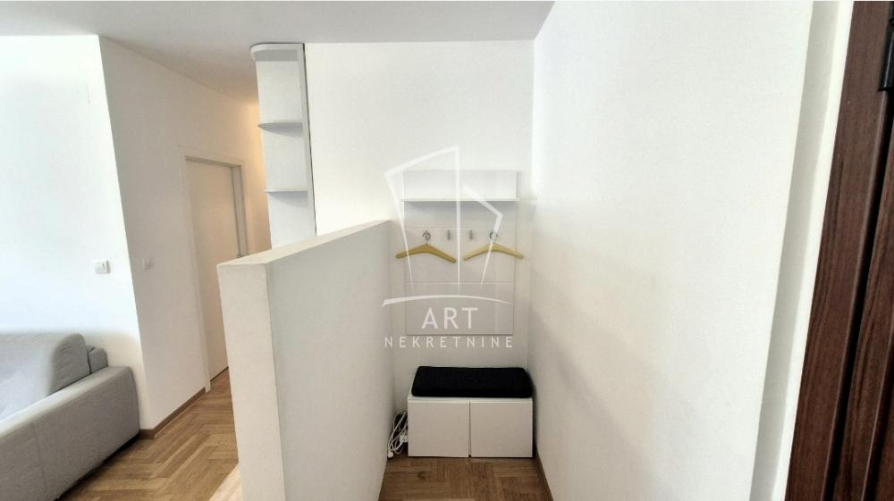 Slika 6 - Marka Oreškovića, Trosoban stan za izdavanje, 49m2, 750€