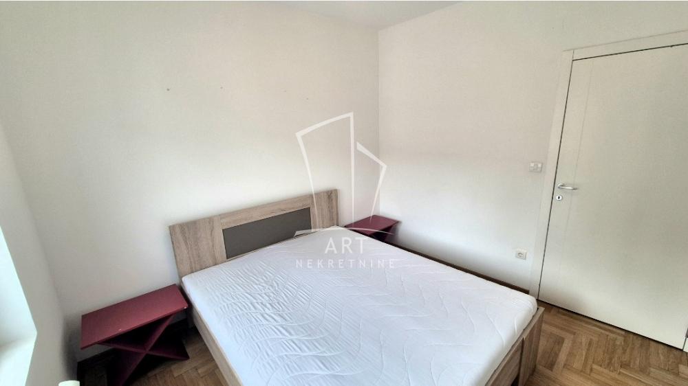 Slika 3 - Marka Oreškovića, Trosoban stan za izdavanje, 49m2, 750€