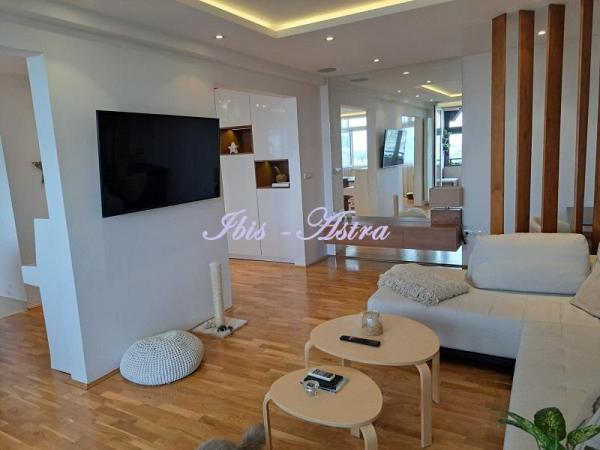 Slika 3 - Bulevar Maršala Tolbuhina, Trosoban stan na prodaju, 78m2, 380.000€