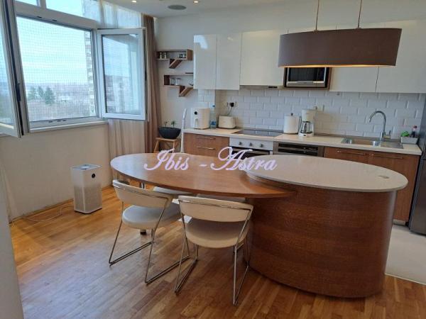 Slika 6 - Bulevar Maršala Tolbuhina, Trosoban stan na prodaju, 78m2, 380.000€